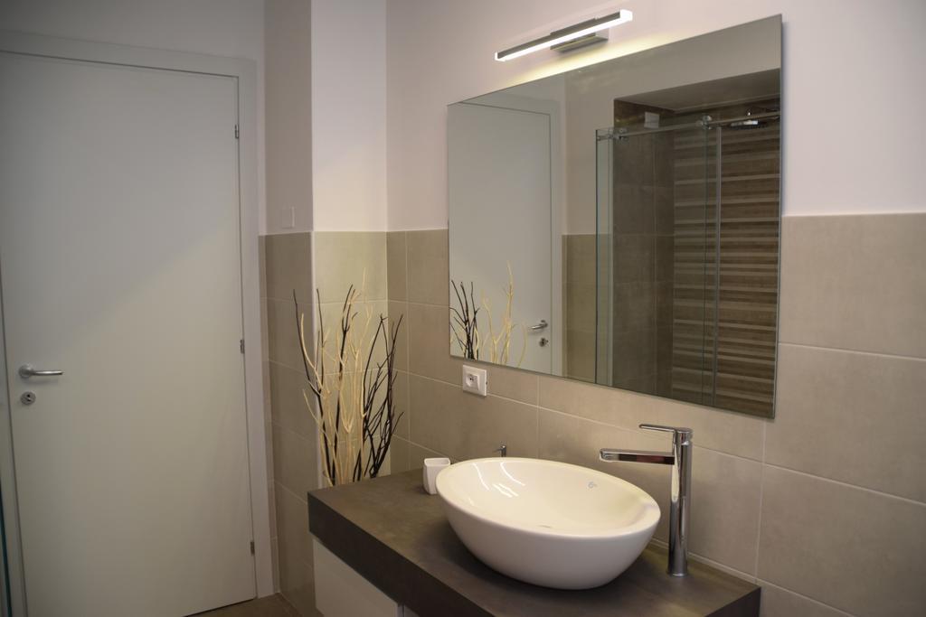 Verona White Lodge ภายนอก รูปภาพ