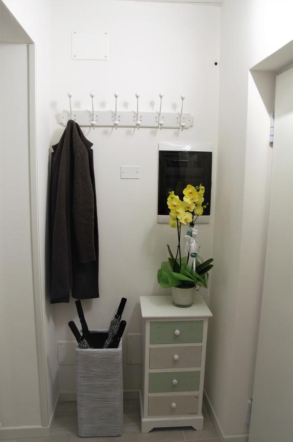 Verona White Lodge ภายนอก รูปภาพ